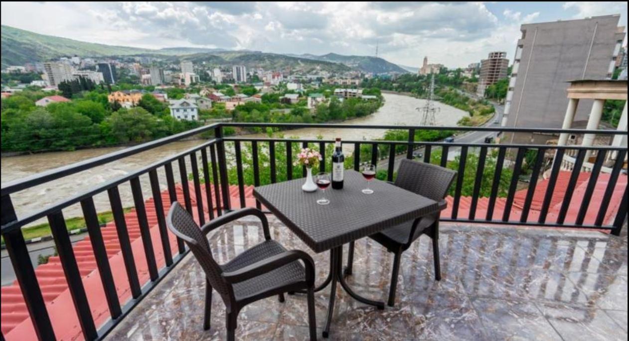 7 Star Tbilisi Exterior foto